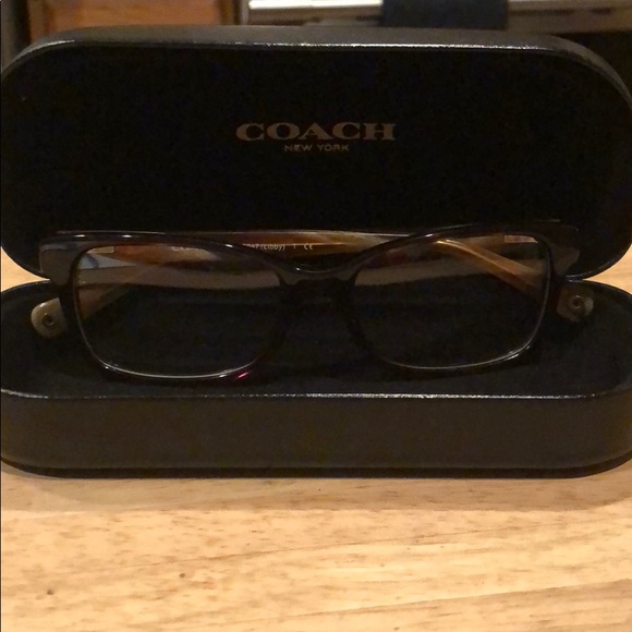 ✨New! COACH eyeglasses ✨ - Picture 8 of 8